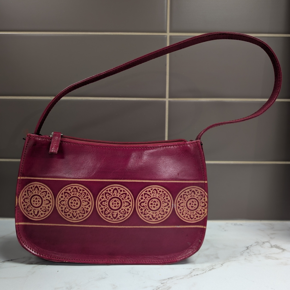 Elegant Burgundy Shoulder Bag